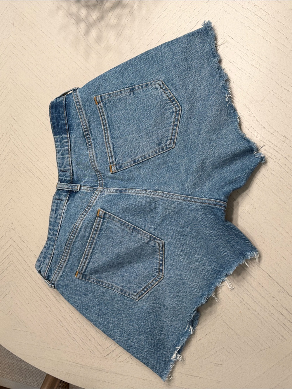Women's Abercrombie & Fitch Curve Love A-Line Shorts- Mid Rise - Picture 3 of 3